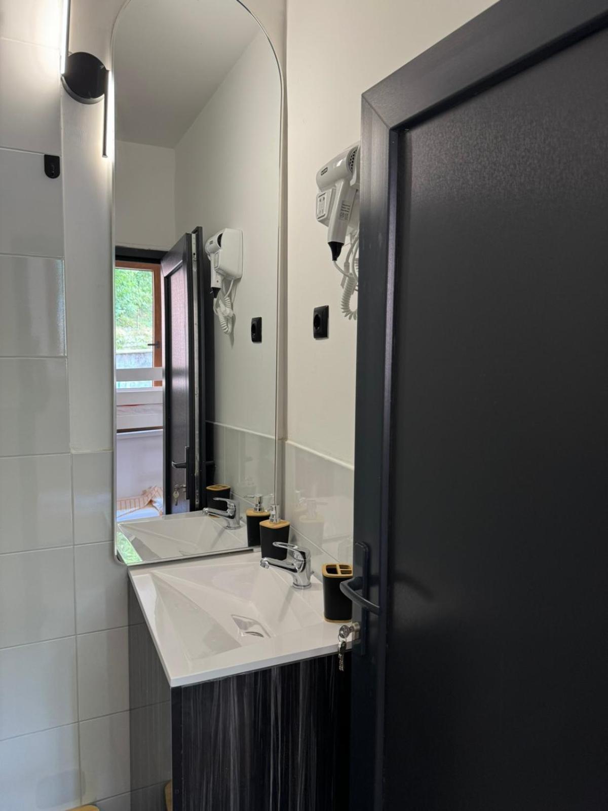 M Apartments Сараево Екстериор снимка